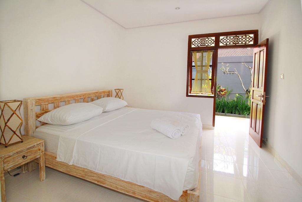 Andy Guesthouse Canggu Buitenkant foto