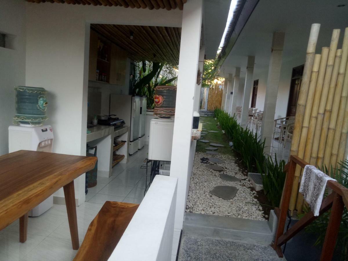Andy Guesthouse Canggu Buitenkant foto